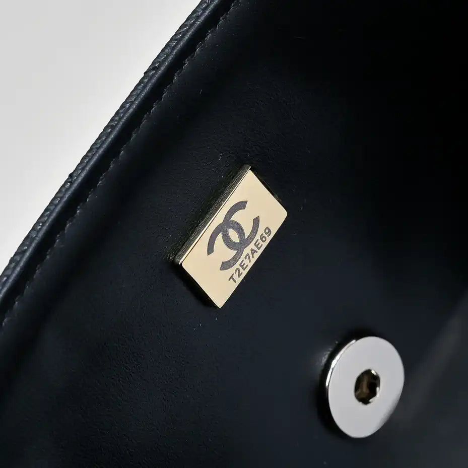 Chanel Crush Handle box Bag Calfskin AS5554 Black