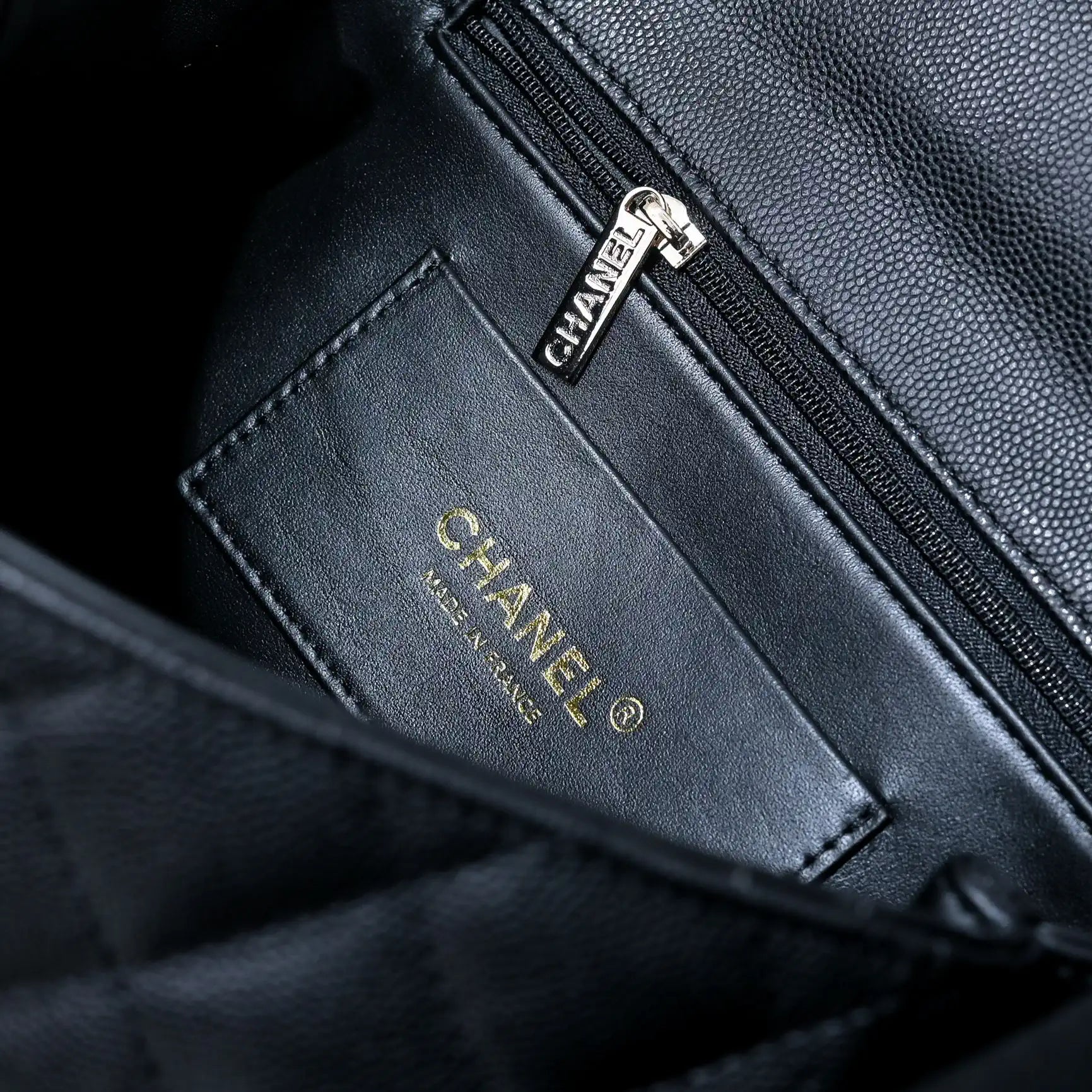 Chanel Crush Handle box Bag Calfskin AS5554 Black