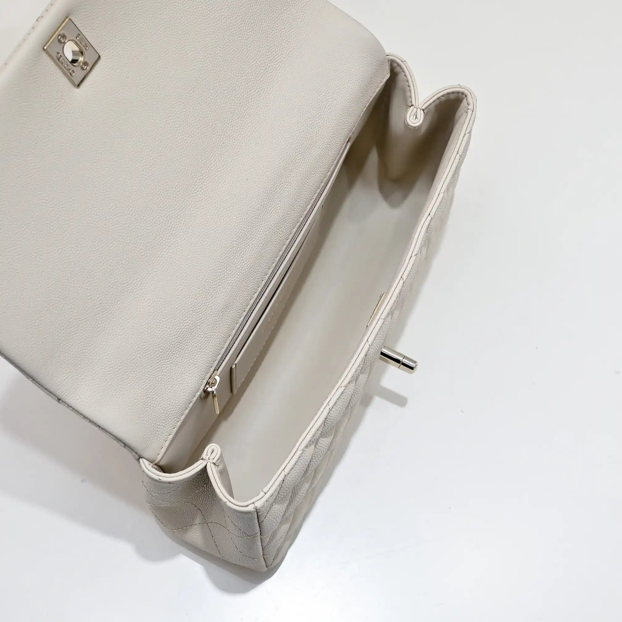 Chanel Crush Handle box Bag Calfskin AS5554 Apricot