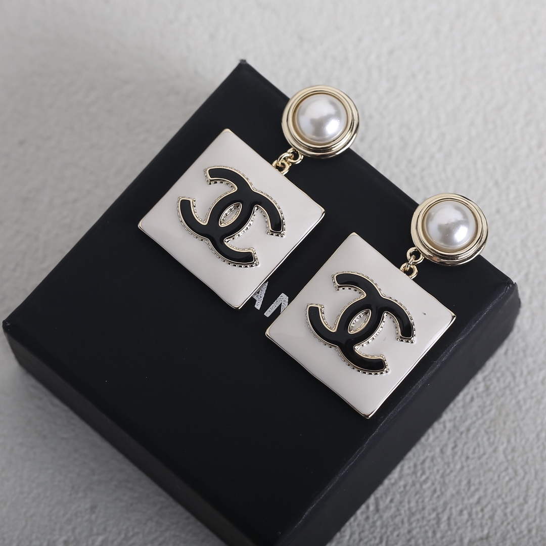 Chanel Earring Designer Jewelry CC32105 - Default Title - View 1