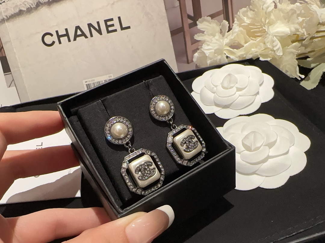 Chanel Earring Fashion Jewelry CC31823 - Default Title - View 1