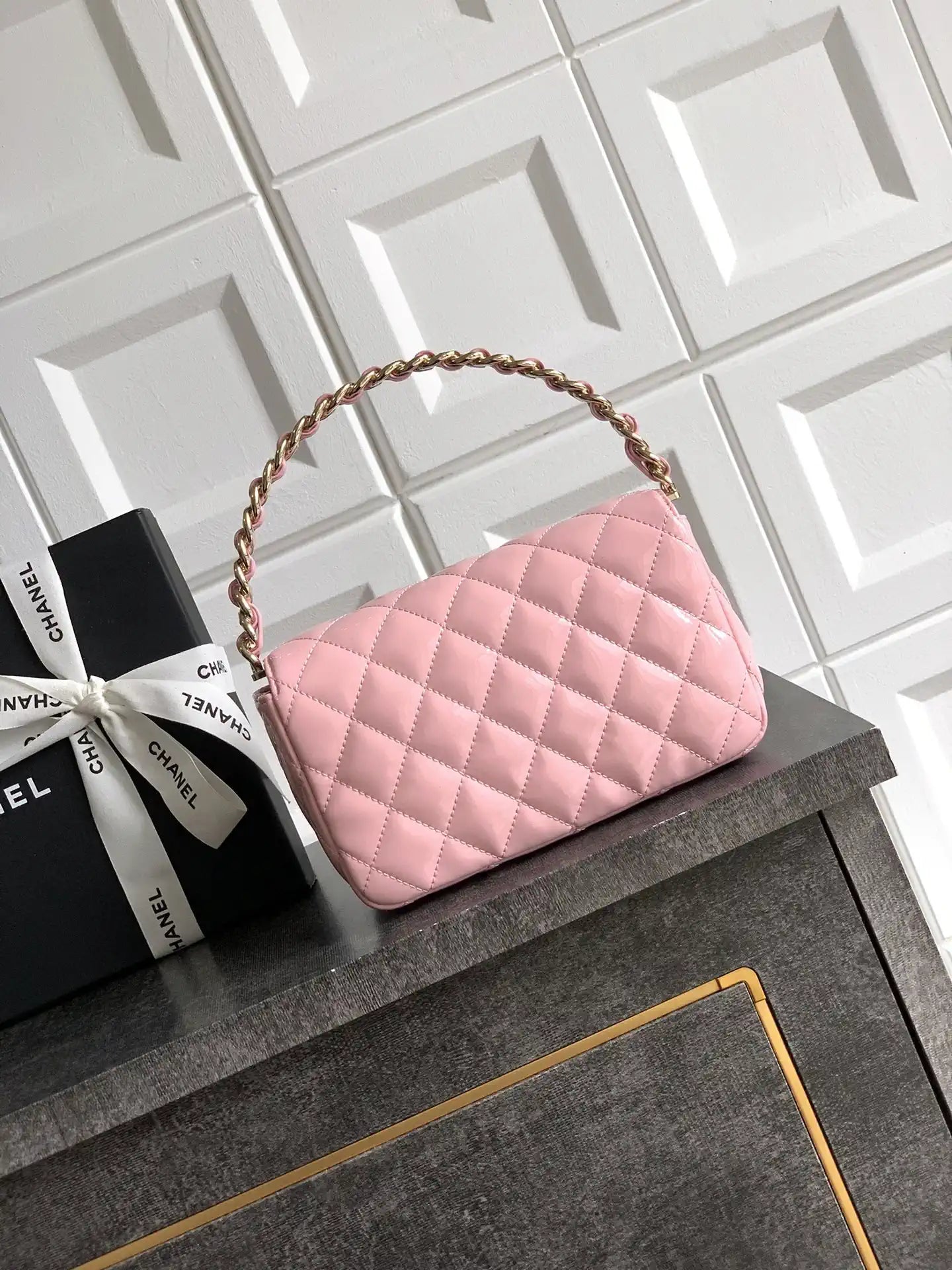 Chanel Evening with Handle Bag Patent leather AS6675 Pink