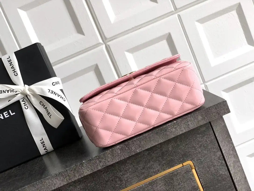 Chanel Evening with Handle Bag Patent leather AS6675 Pink