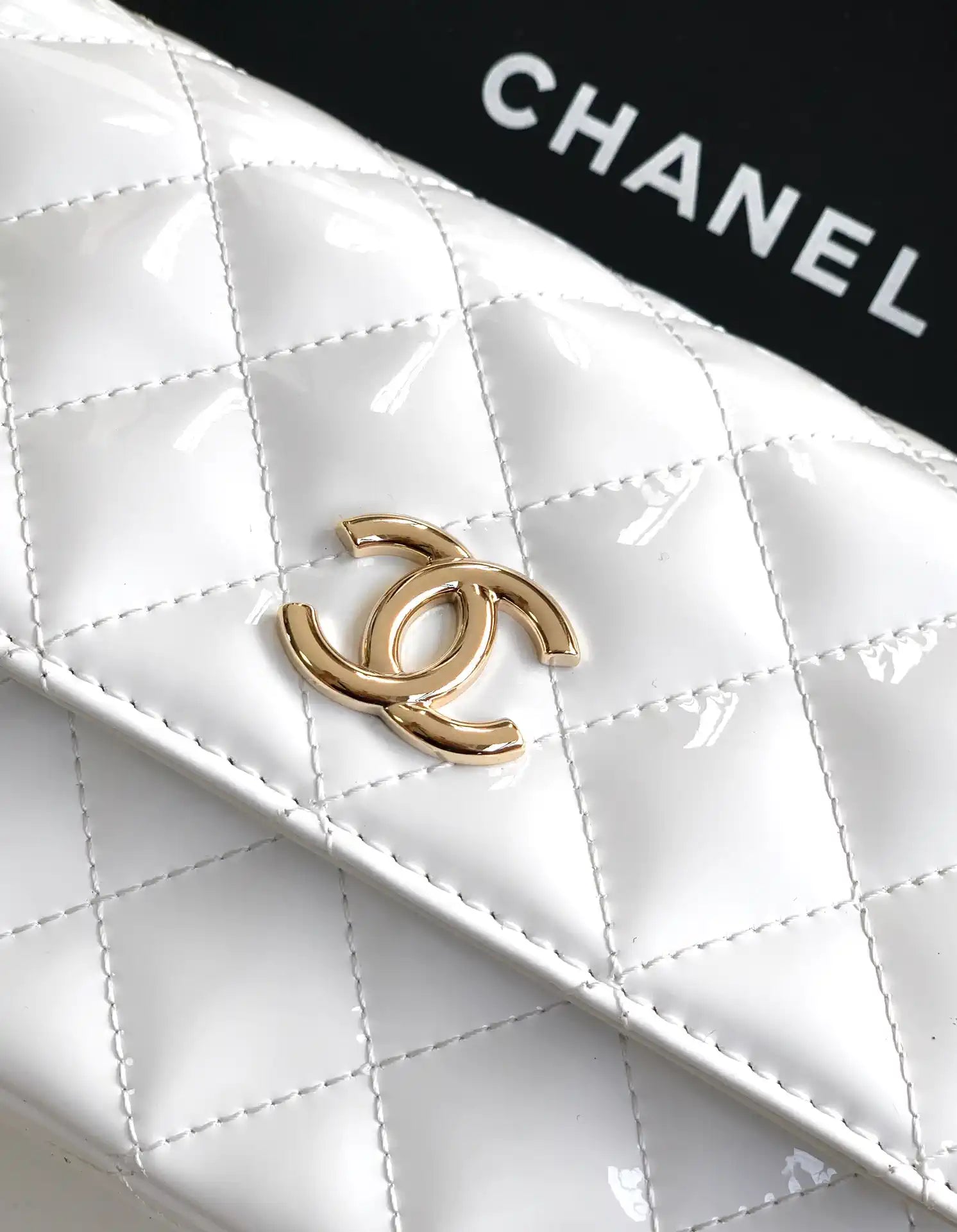 Chanel Evening with Handle Bag Patent leather AS6675 White