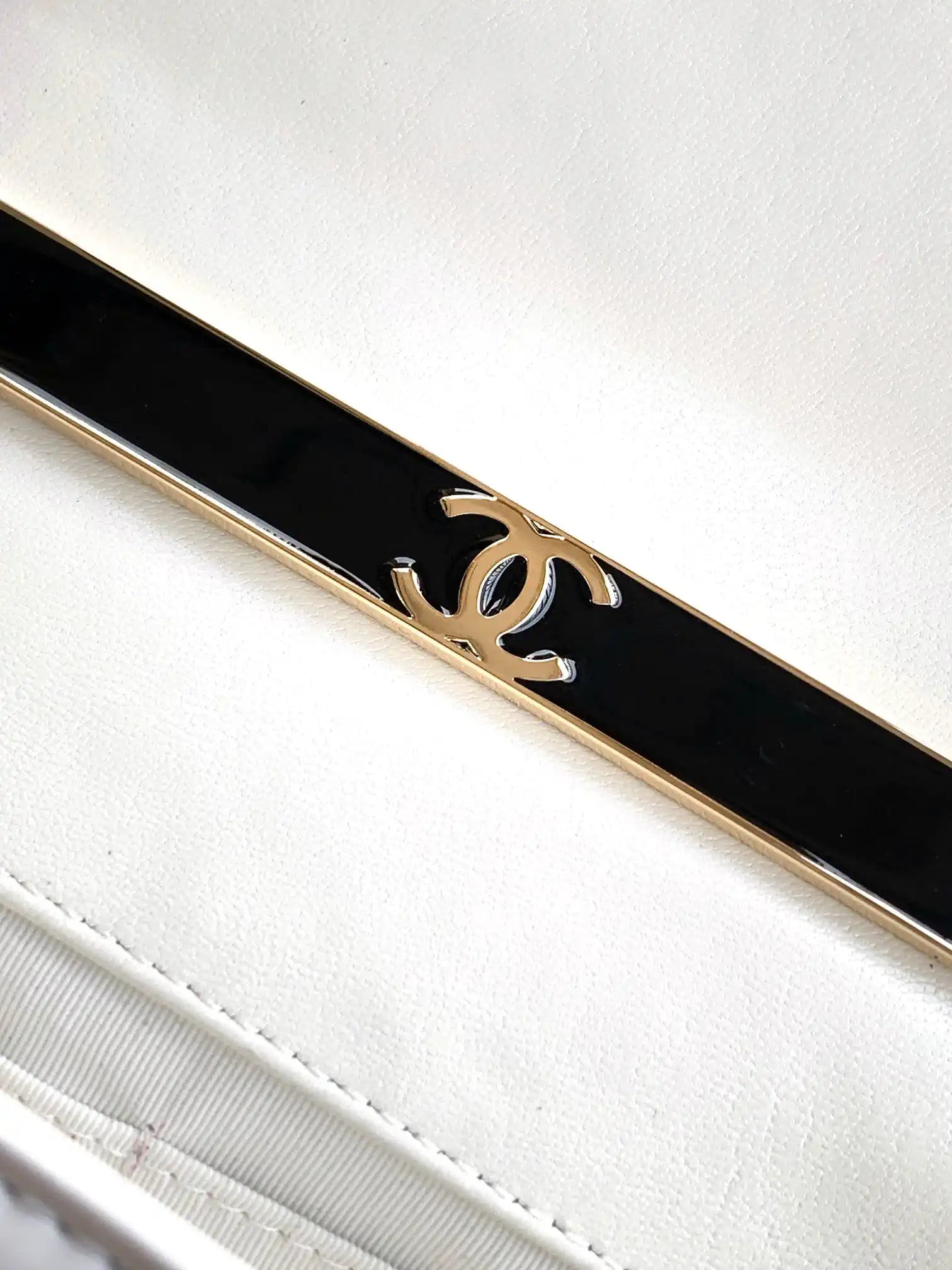 Chanel Evening with Handle Bag Patent leather AS6675 White