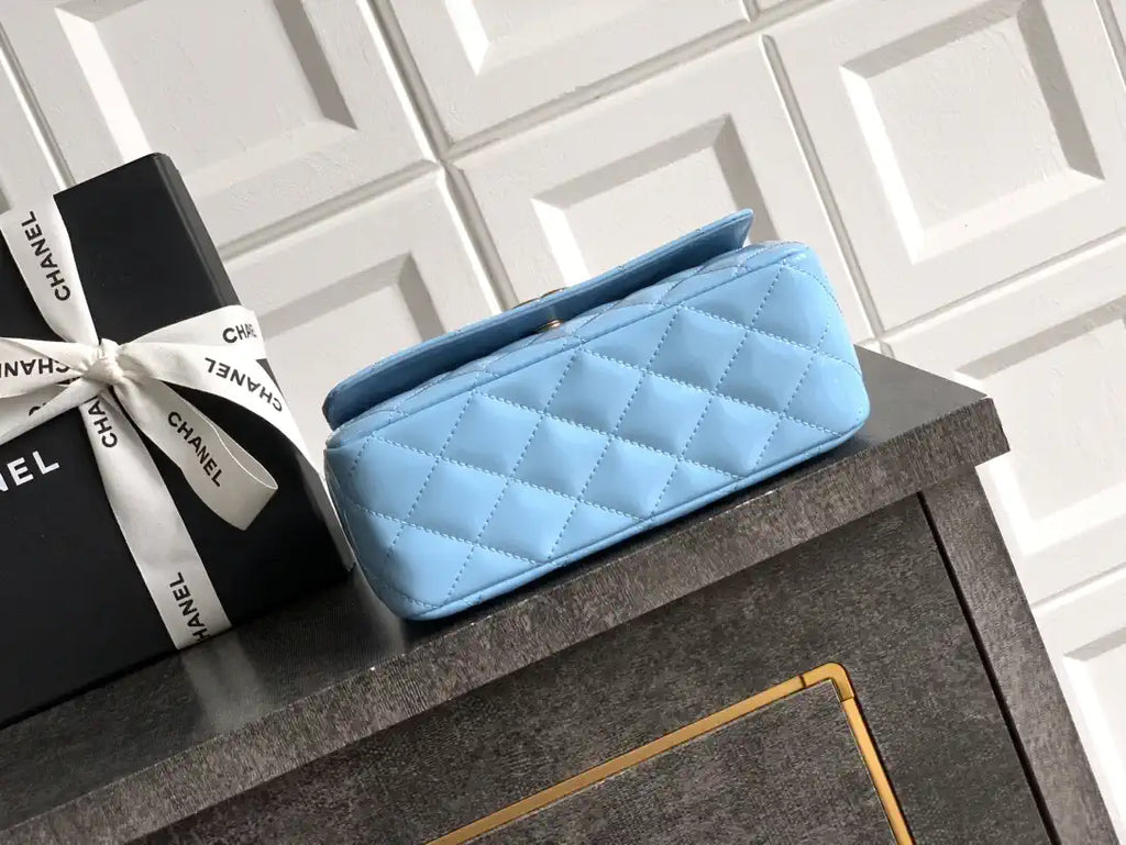 Chanel Evening with Handle Bag Patent leather AS6675 Blue