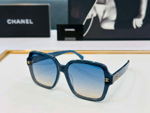 Chanel Fshion Classic CH5560 Sunglasses C83239 - Corlor 1 - View 5