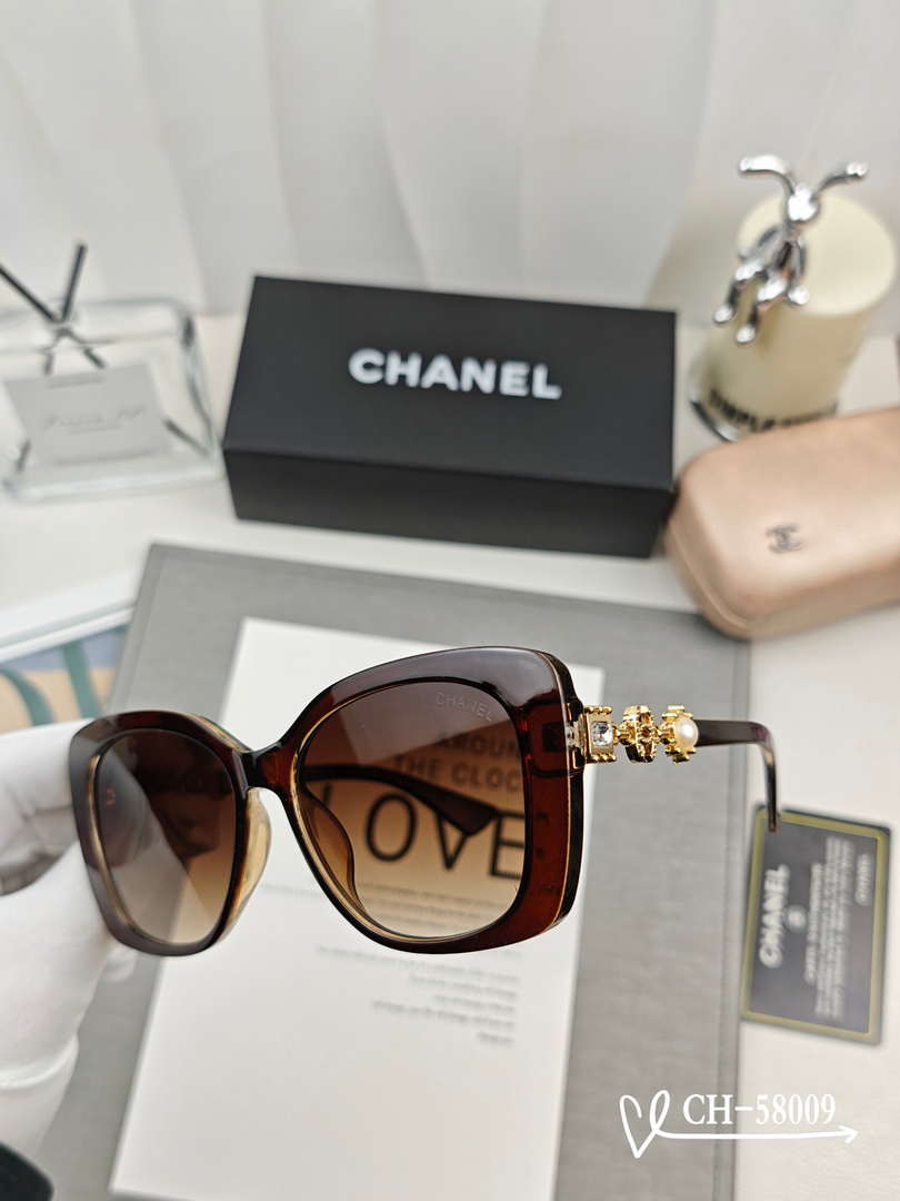 Chanel Fshion Classic Sunglasses C83202 - 1. Black - View 5