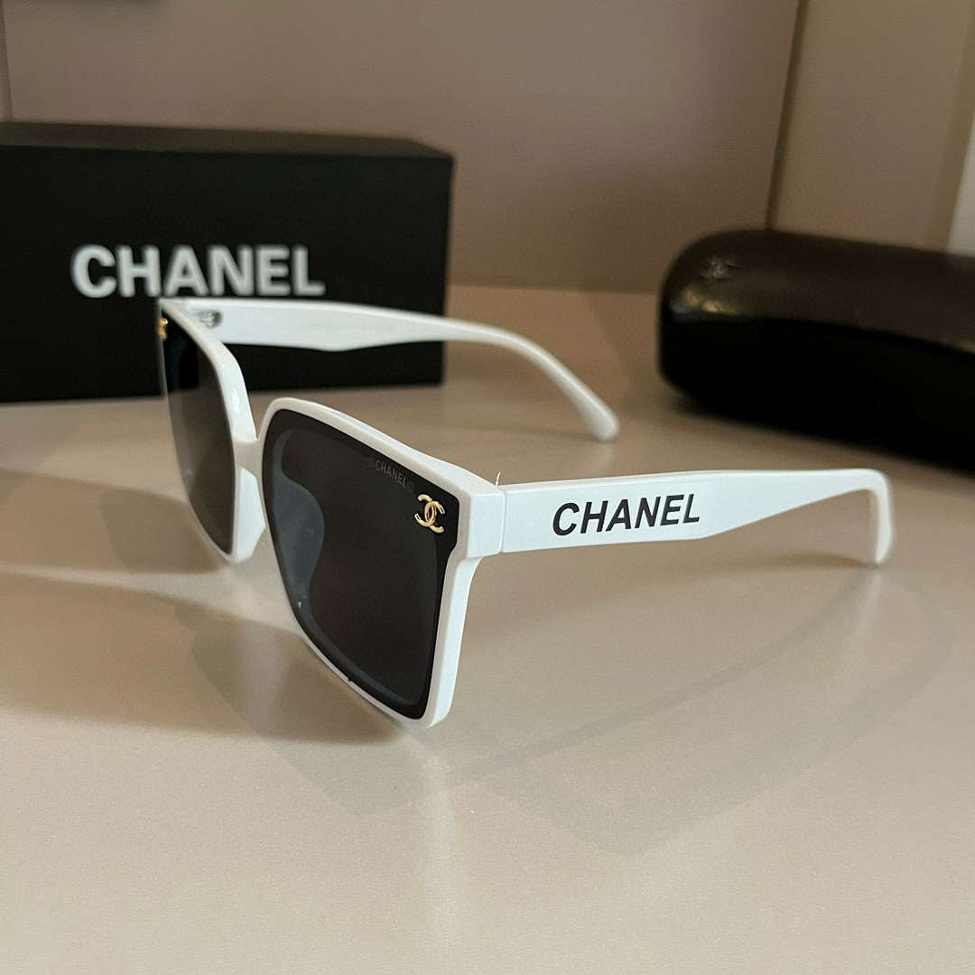 Chanel Fshion Classic Sunglasses C83208 - 1. White - View 4