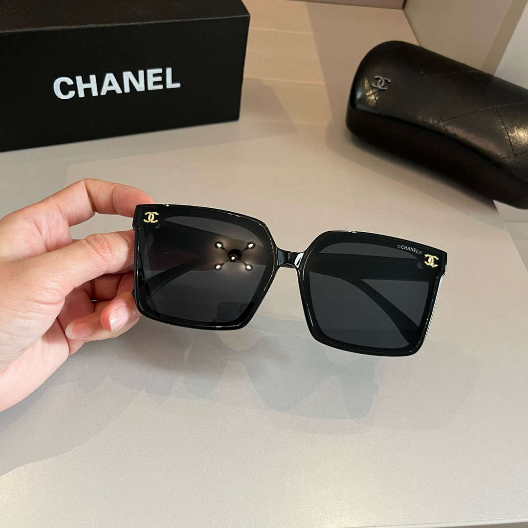 Chanel Fshion Classic Sunglasses C83208 - 1. White - View 14