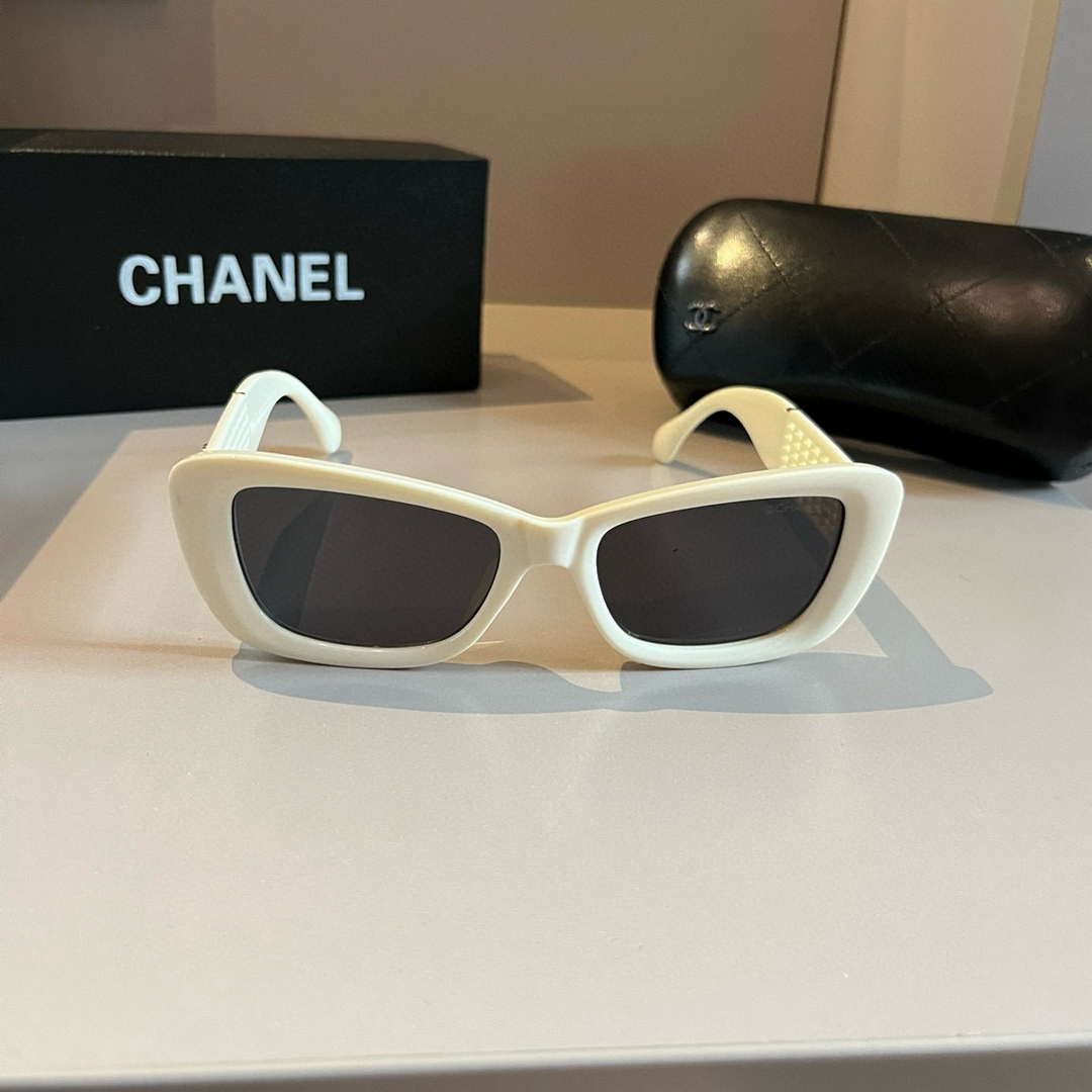 Chanel Fshion Classic Sunglasses C83212 - Default Title - View 2