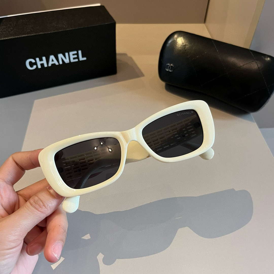 Chanel Fshion Classic Sunglasses C83212
