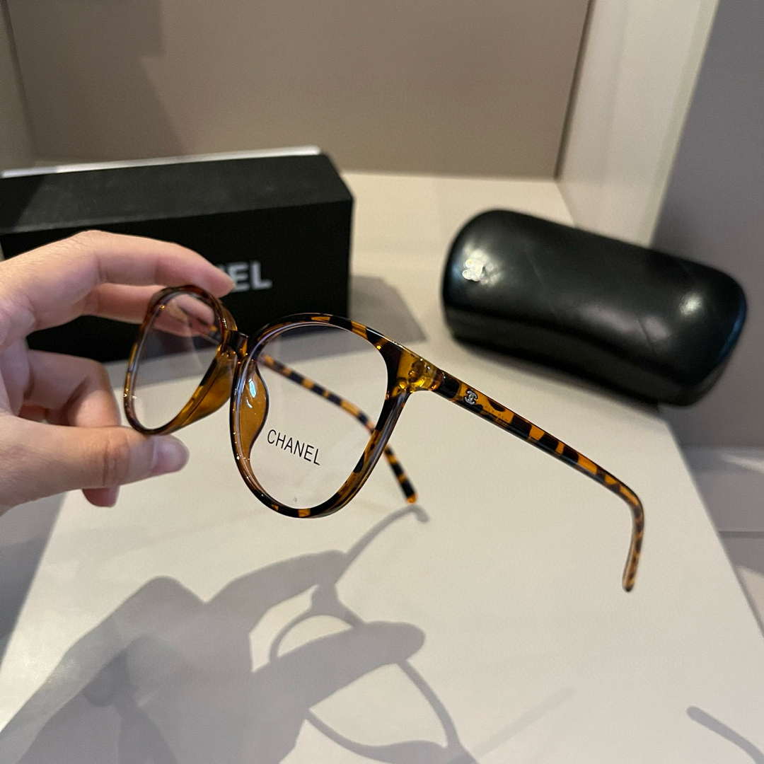 Chanel Fshion Classic Sunglasses C83223 - Default Title - View 4