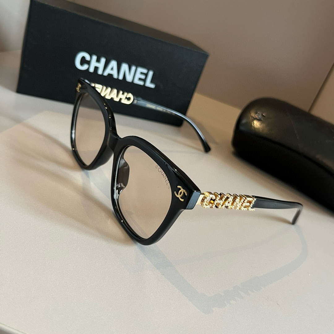 Chanel Fshion Classic Sunglasses C83232 - Default Title - View 3