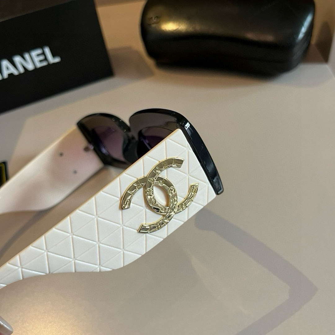 Chanel Fshion Classic Sunglasses C83235 - Default Title - View 3