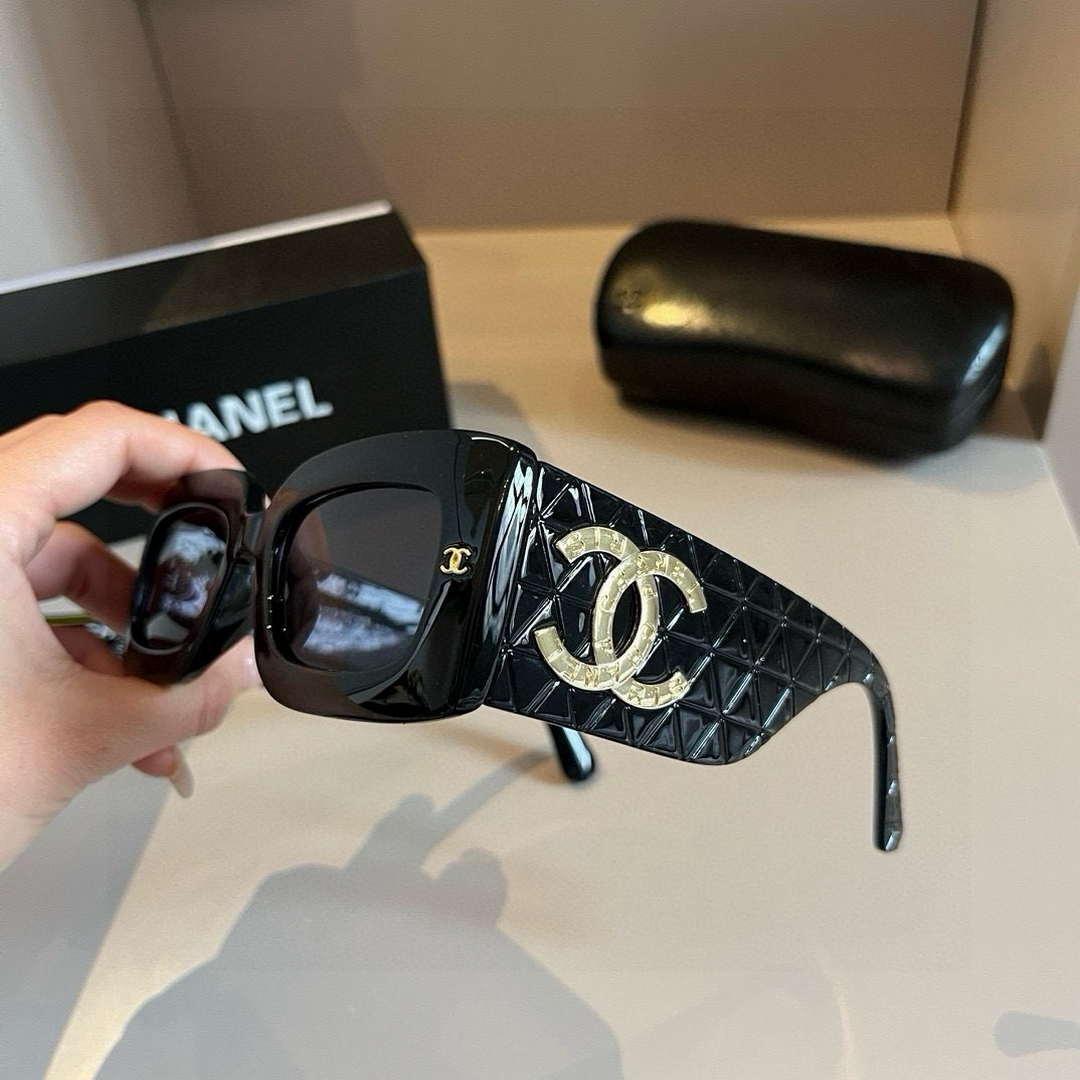 Chanel Fshion Classic Sunglasses C83236 - Default Title - View 3