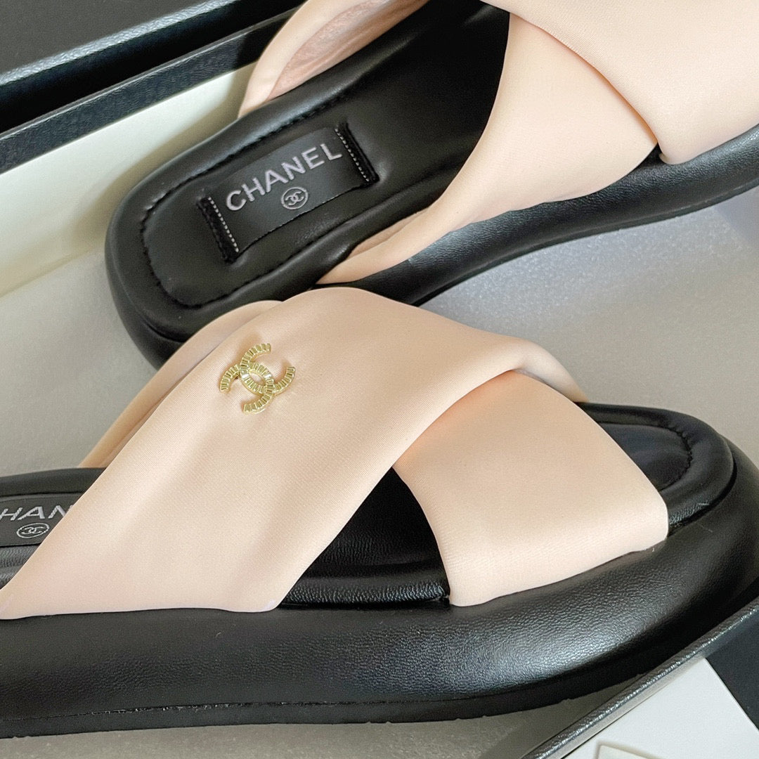 Chanel G38864 Mules Fabric Sandals Women C91154