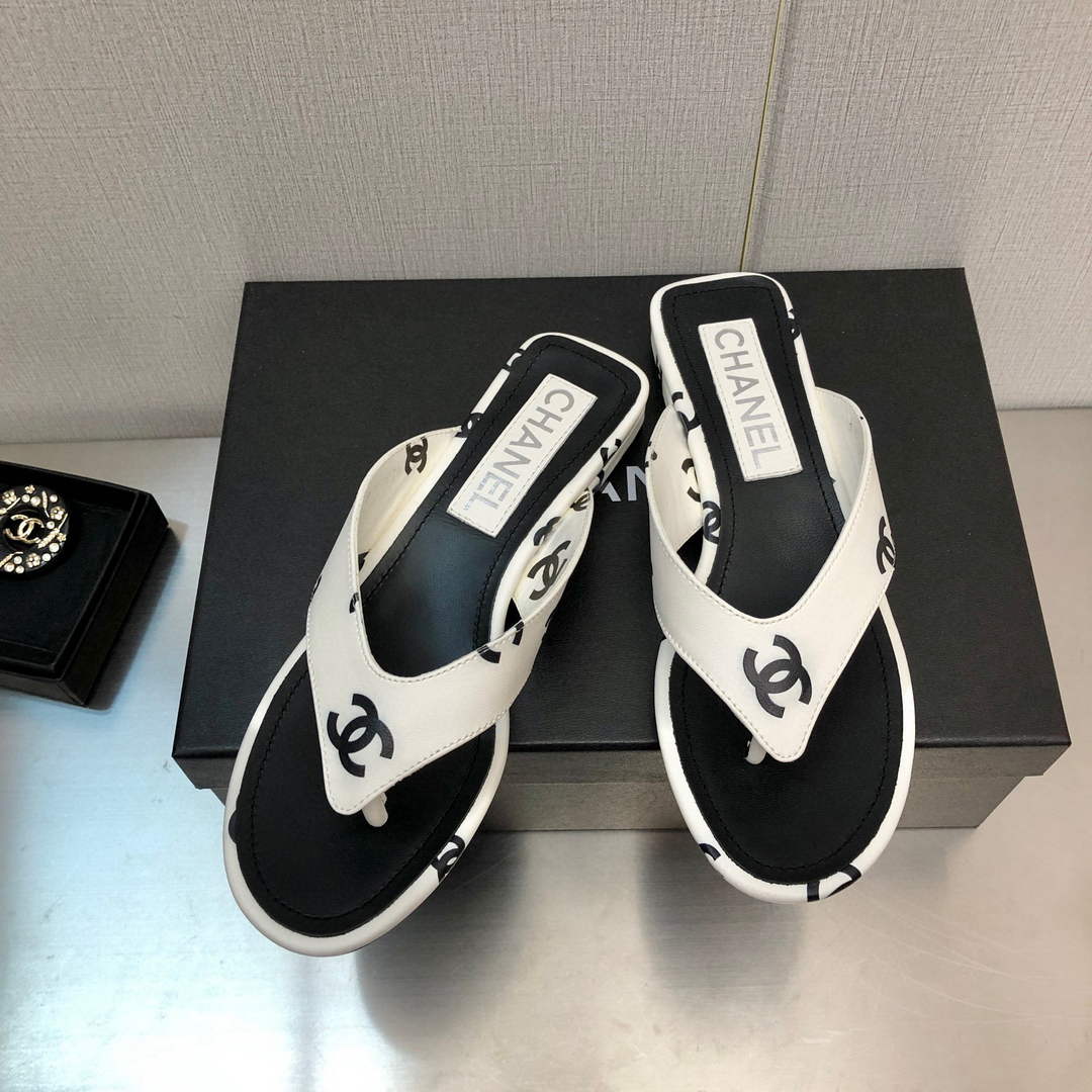 Chanel G38978 Sandals Printed Lambskin Women C91171