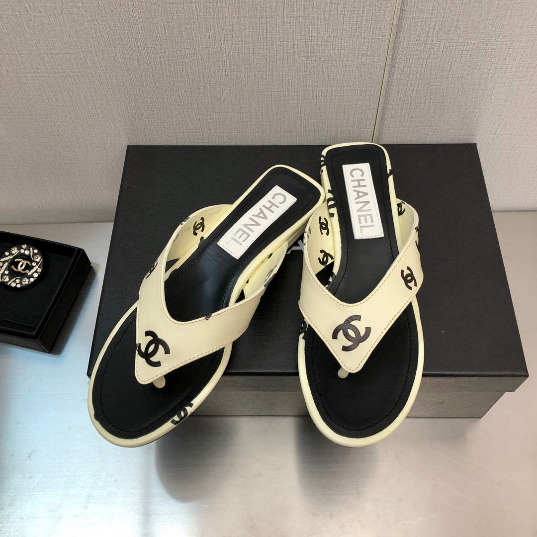 Chanel G38978 Sandals Printed Lambskin Women C91174
