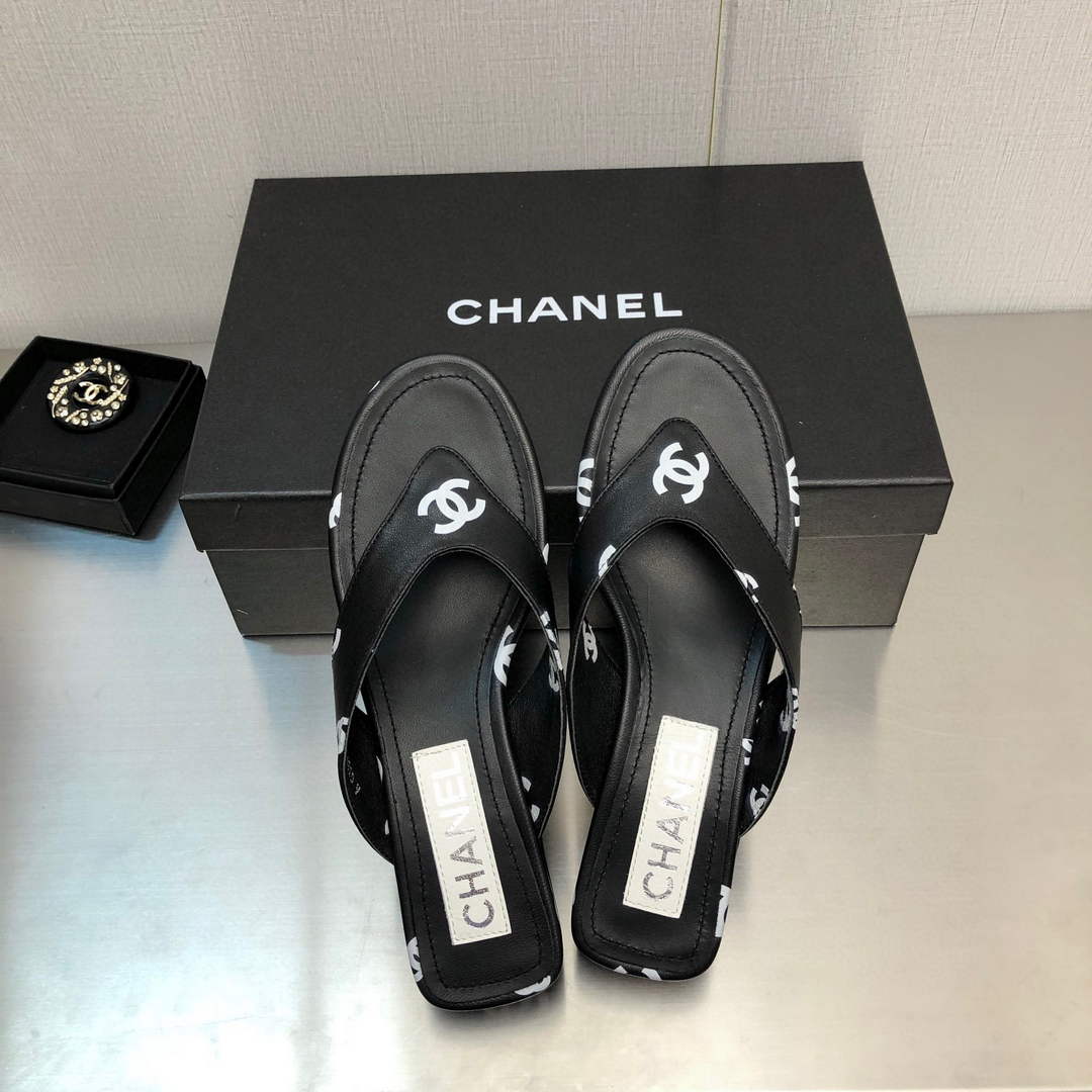 Chanel G38978 Sandals Printed Lambskin Women C91175 - 35 - View 3
