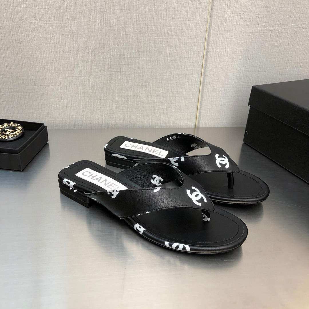 Chanel G38978 Sandals Printed Lambskin Women C91175