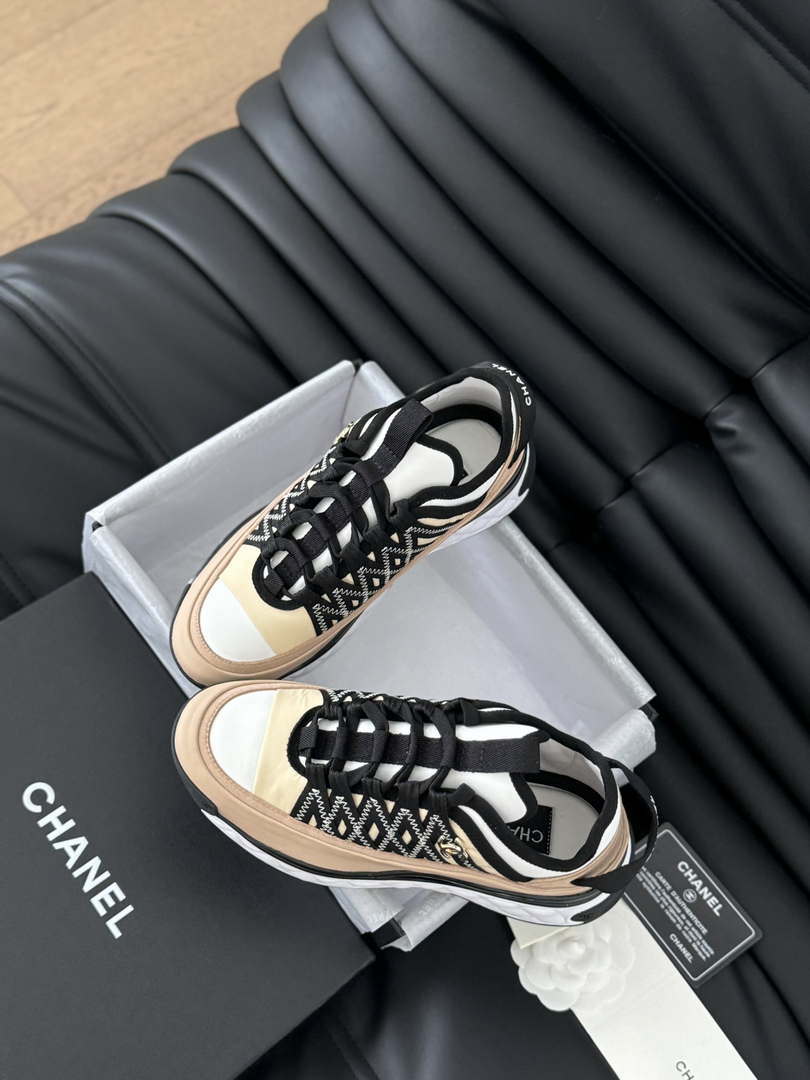 Chanel G39066  Men Women's 24B Trainer Sneaker C91207 - Fmale-Euro 35=US 4 - View 6