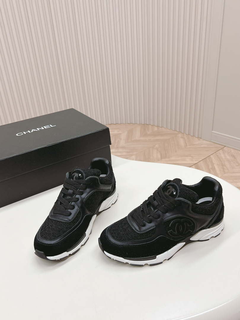 Chanel G39066 Men Women's 24B Trainer Sneaker C91237 - Fmale-Euro 35=US 4 - View 3