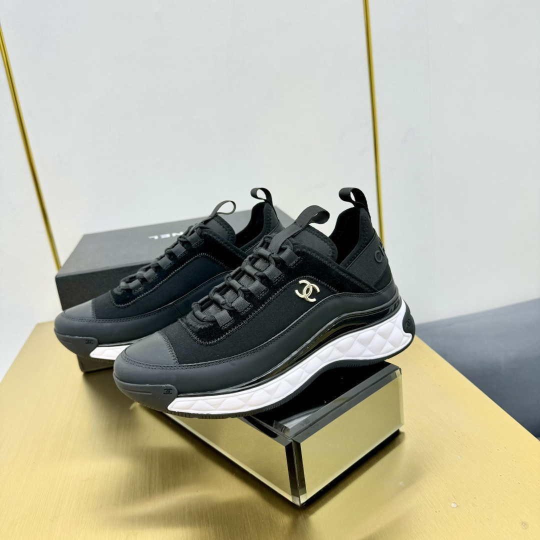 Chanel G39066 Men Women's Classic double C LOGO Trainer Sneaker C91346