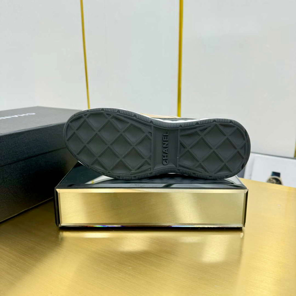 Chanel G39066 Men Women's Classic double C LOGO Trainer Sneaker C91347