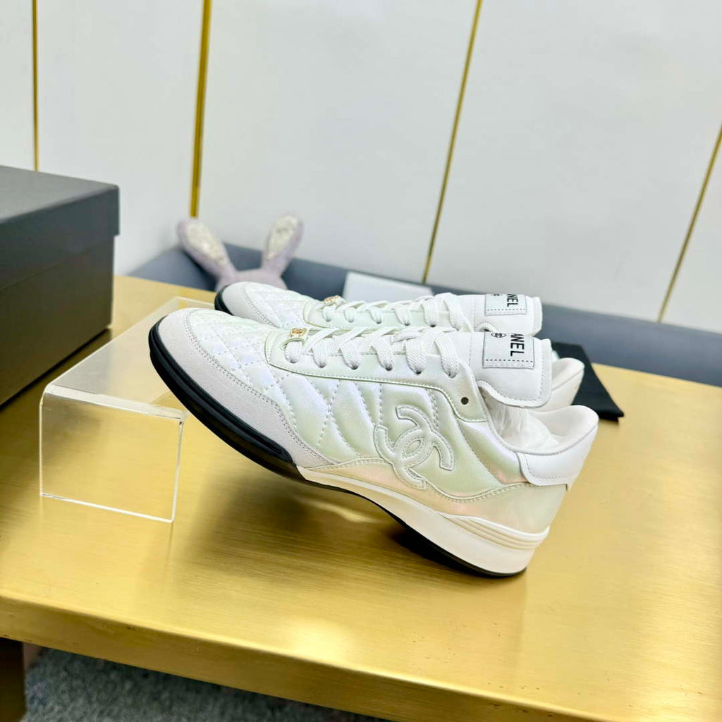 Chanel G39066 Women's 24B Trainer Lambskin Sneaker C912456