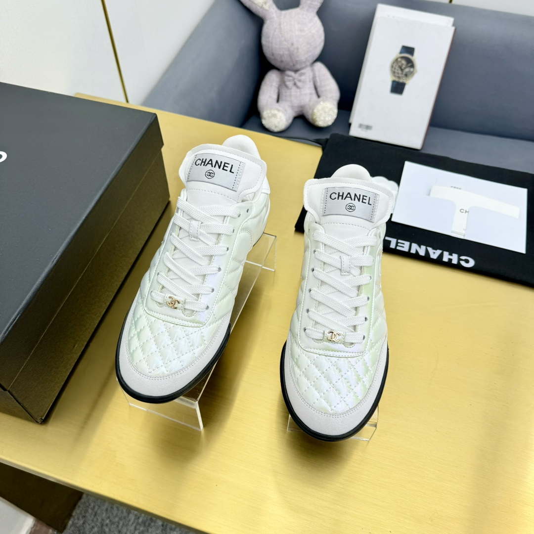 Chanel G39066 Women's 24B Trainer Lambskin Sneaker C912456