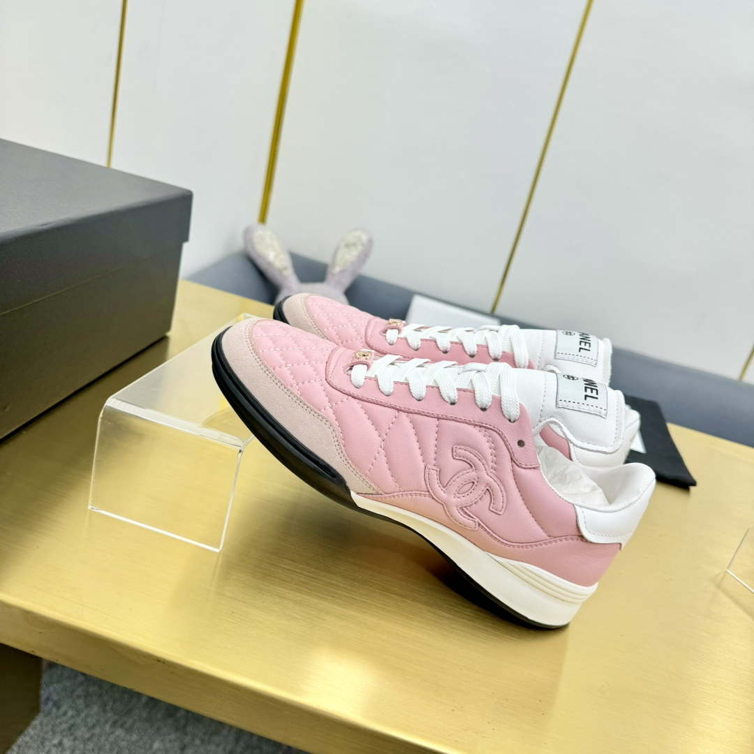 Chanel G39066 Women's 24B Trainer Lambskin Sneaker C912457