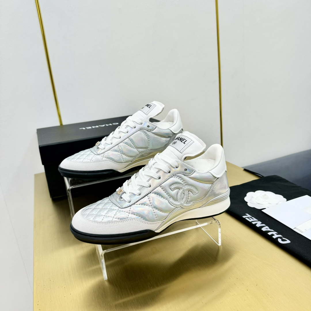 Chanel G39066 Women's 24B Trainer Lambskin Sneaker C912458