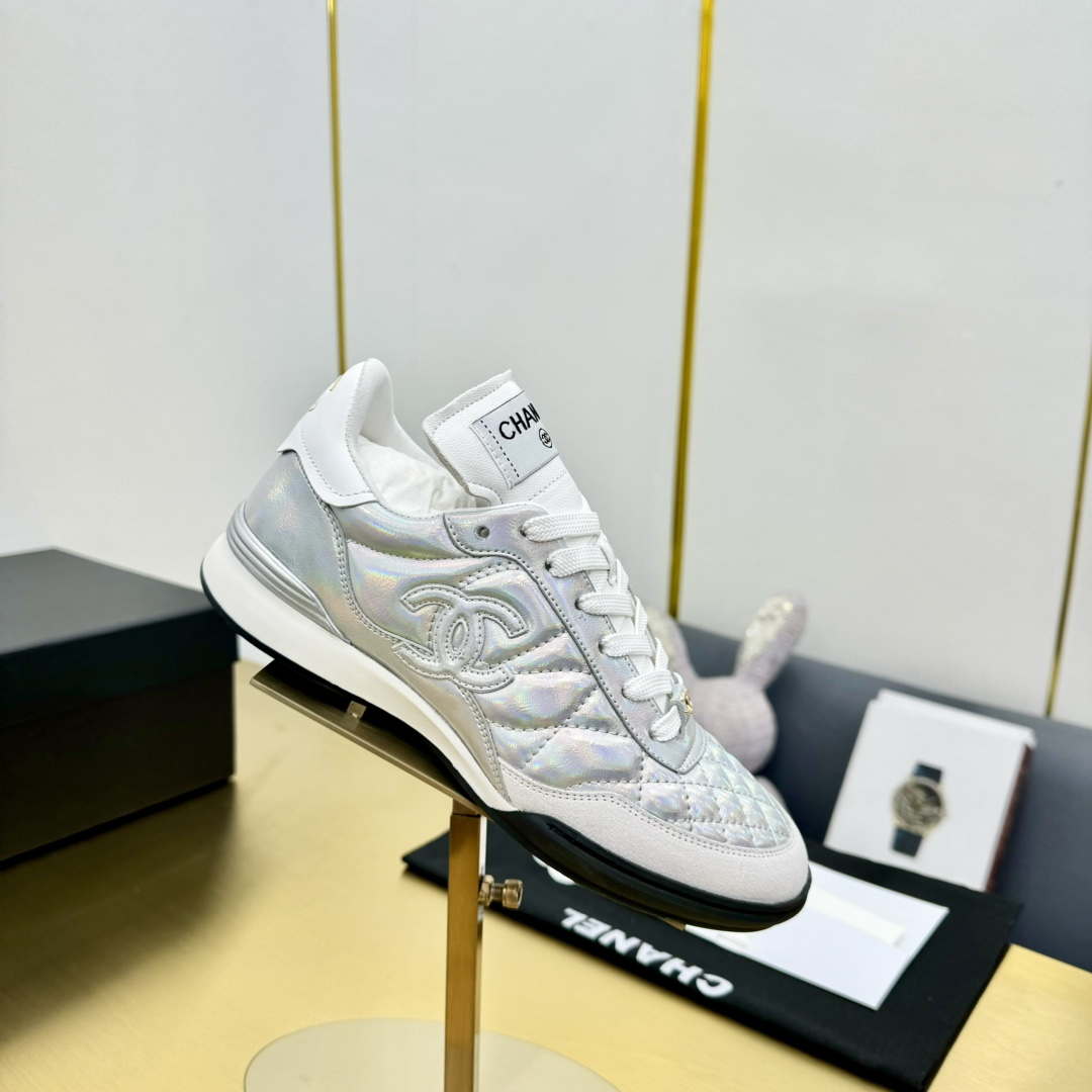 Chanel G39066 Women's 24B Trainer Lambskin Sneaker C912458