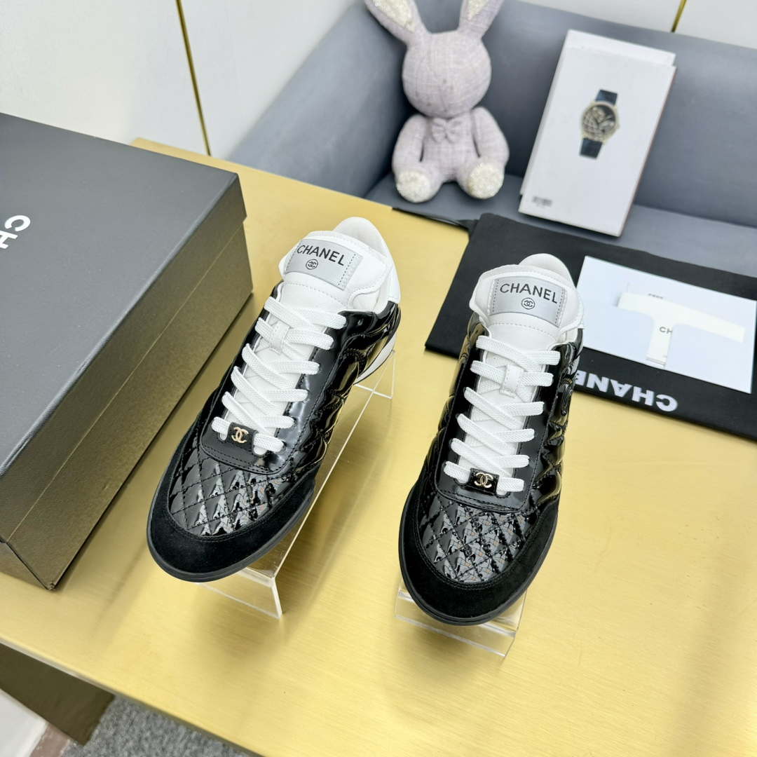 Chanel G39066 Women's 24B Trainer Lambskin Sneaker C912459