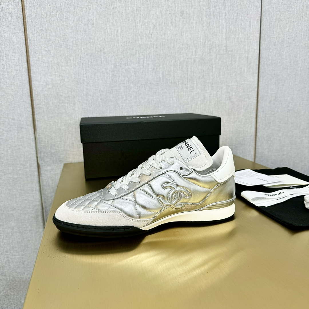 Chanel G39066 Women's 24B Trainer Lambskin Sneaker C912461