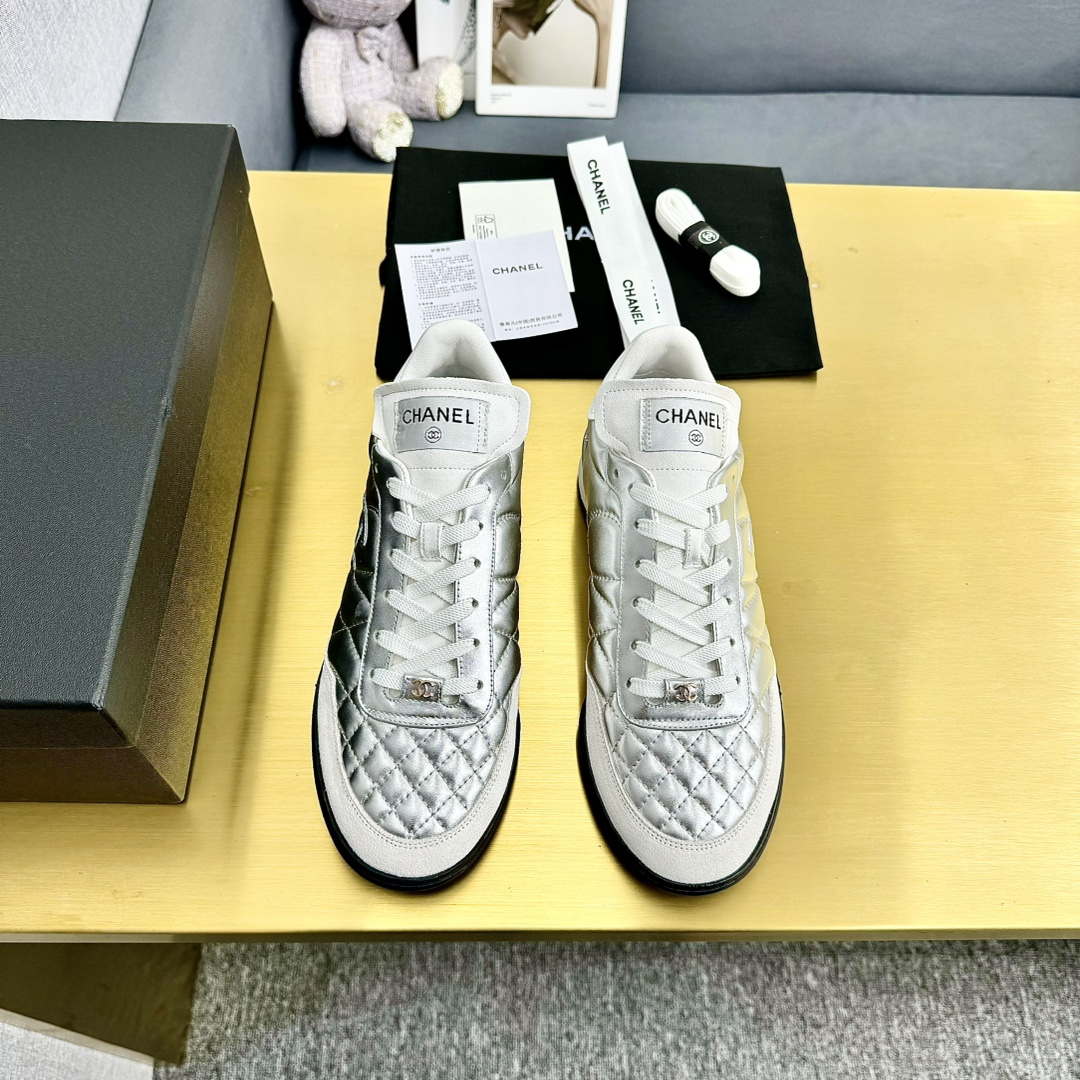 Chanel G39066 Women's 24B Trainer Lambskin Sneaker C912461