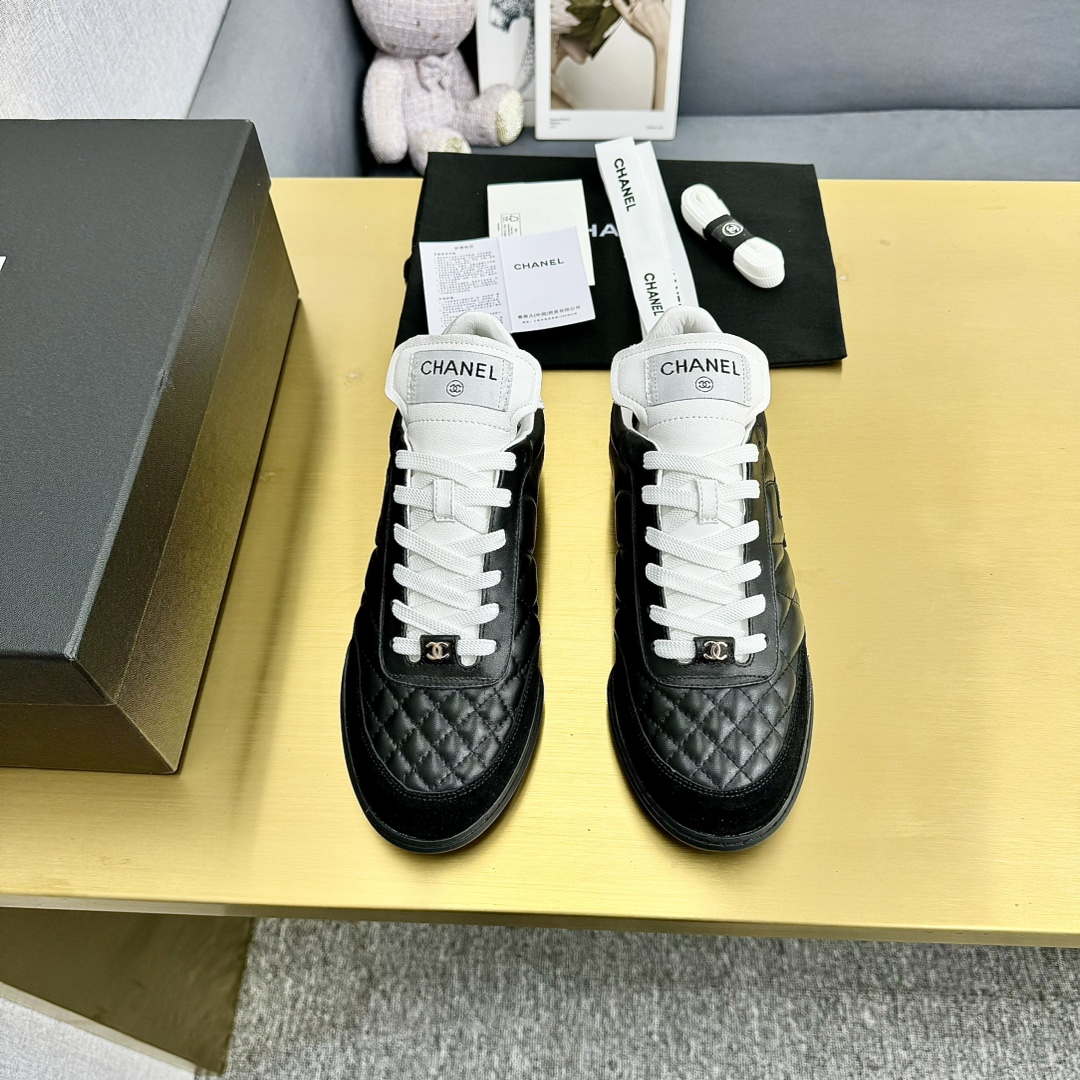 Chanel G39066 Women's 24B Trainer Lambskin Sneaker C912463