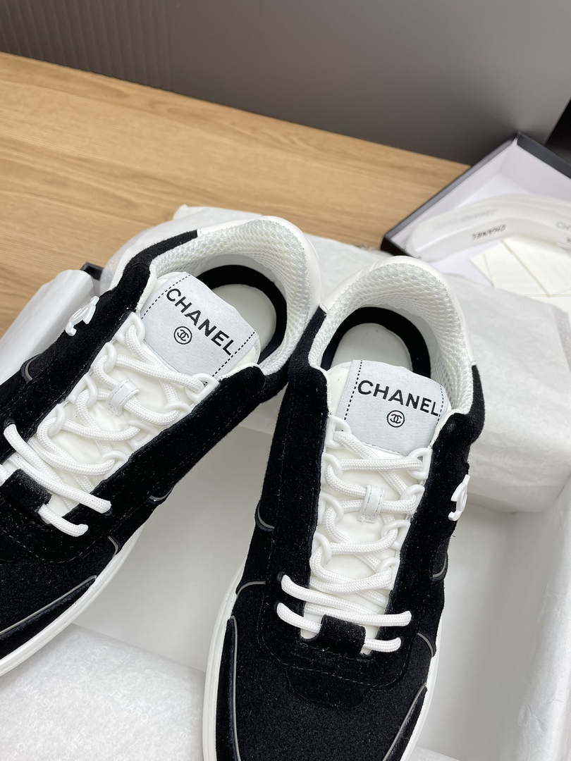 Chanel G39066  Women's 24B Trainer Sneaker C912450 - Fmale-Euro 35=US 4 - View 4