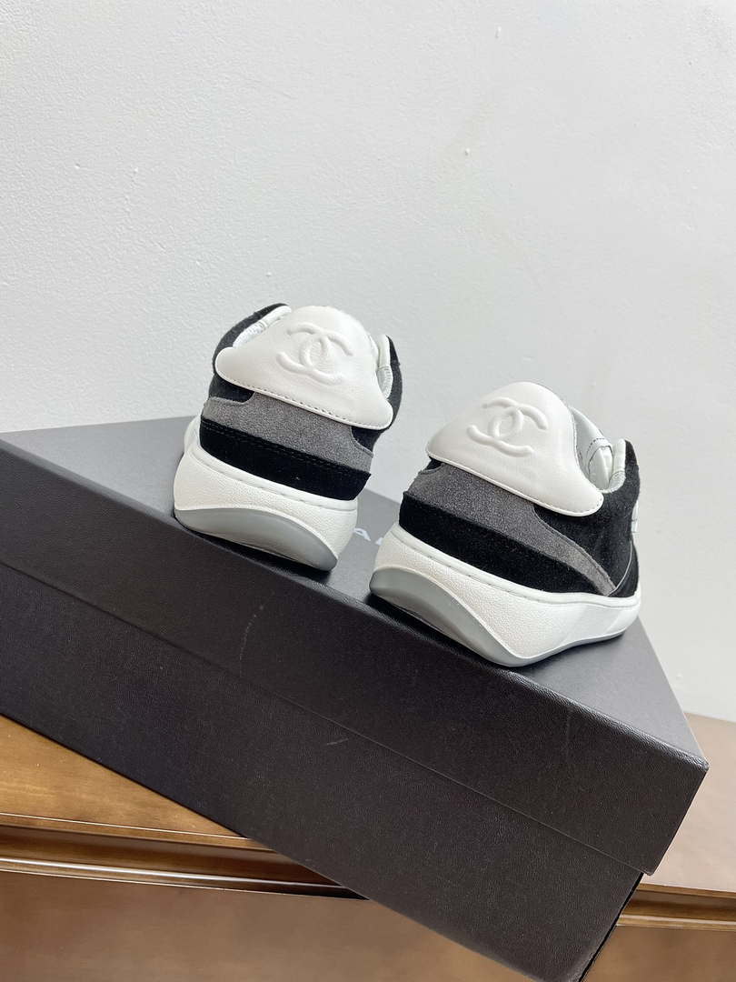 Chanel G39066  Women's 24B Trainer Sneaker C912450 - Fmale-Euro 35=US 4 - View 10