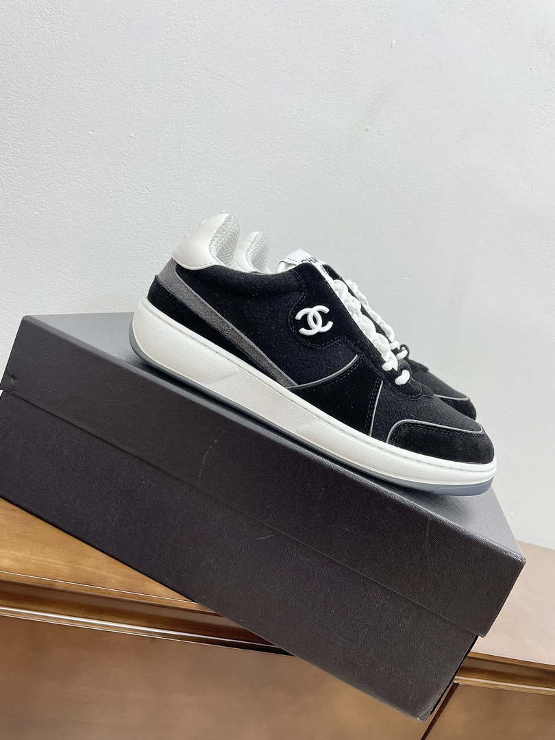 Chanel G39066  Women's 24B Trainer Sneaker C912450 - Fmale-Euro 35=US 4 - View 11