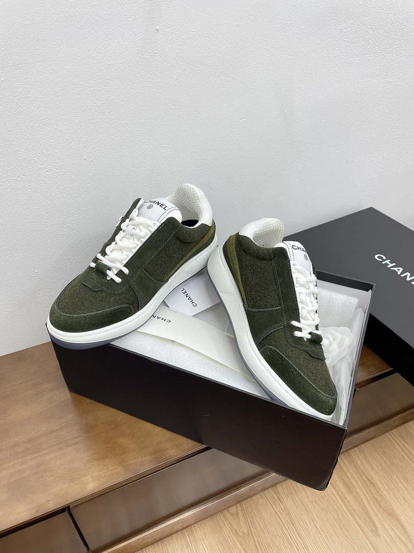 Chanel G39066 Women's 24B Trainer Sneaker C912452 - Fmale-Euro 35=US 4 - View 3
