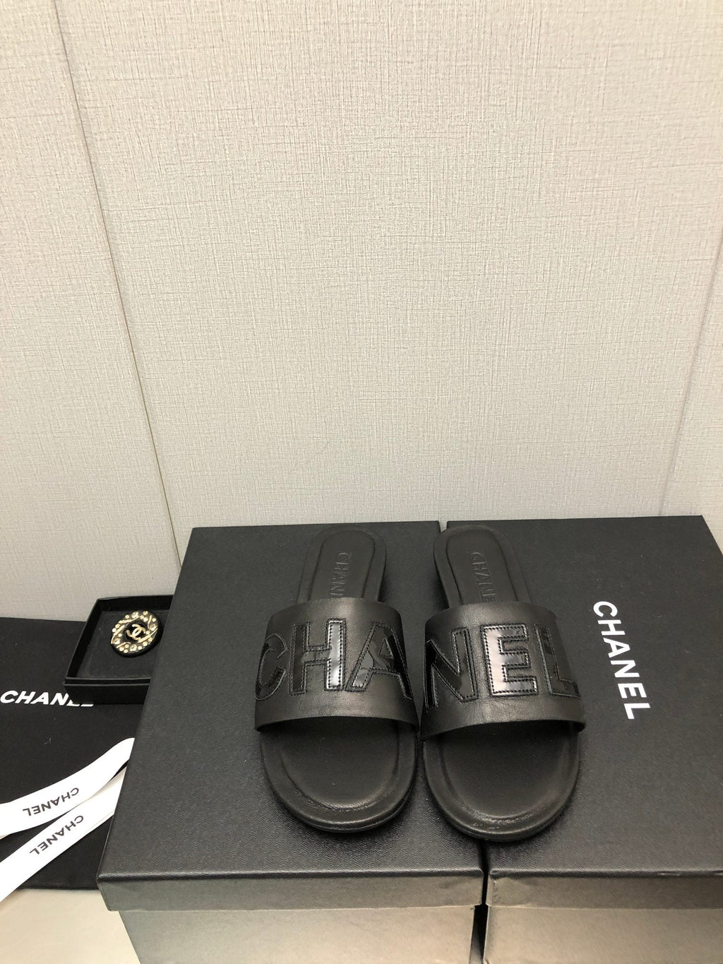 Chanel G40129 Women's Slippers Shoes Lambskin C90226