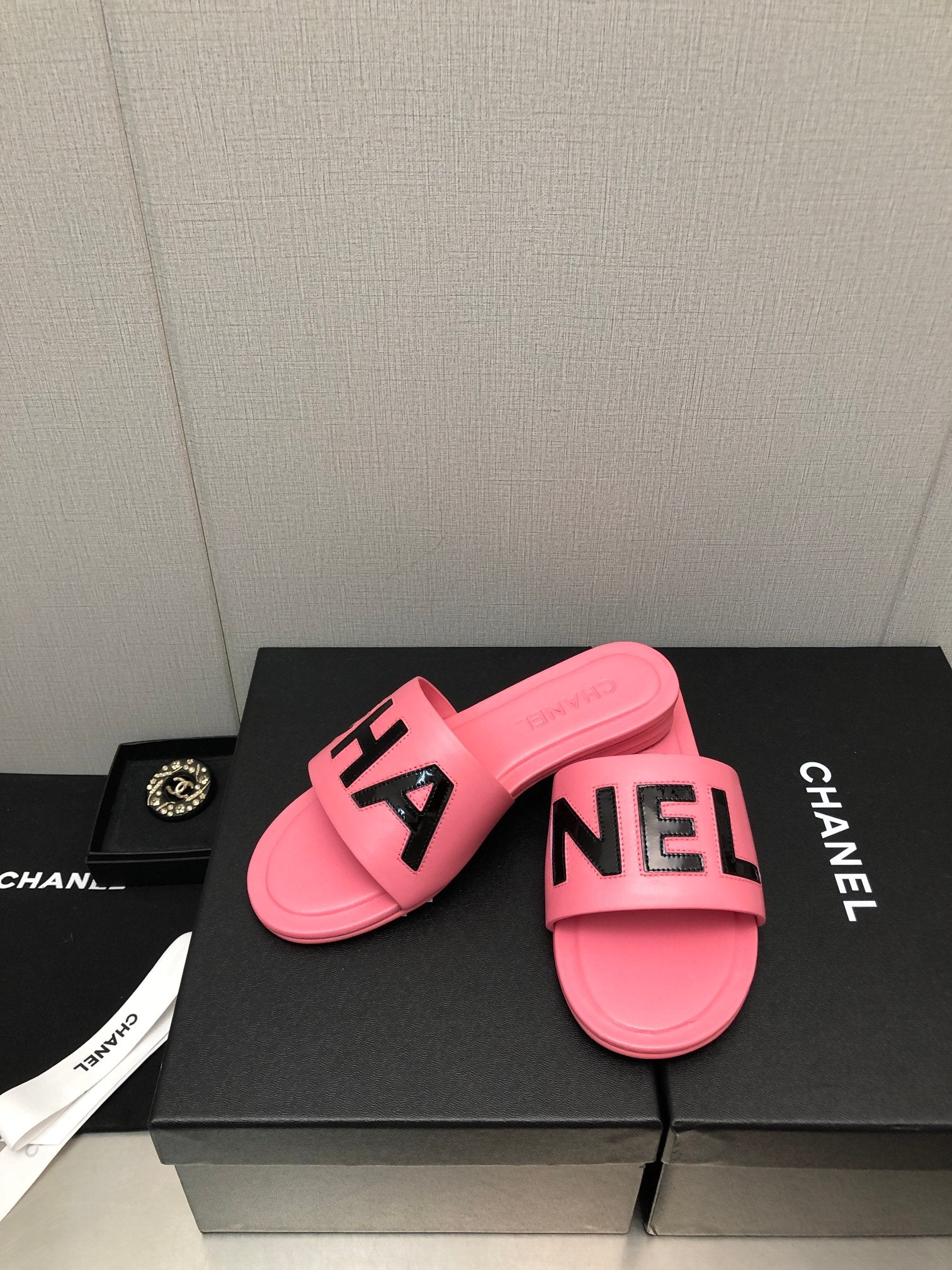 Chanel G40129 Women's Slippers Shoes Lambskin C90228 - 35 - View 3