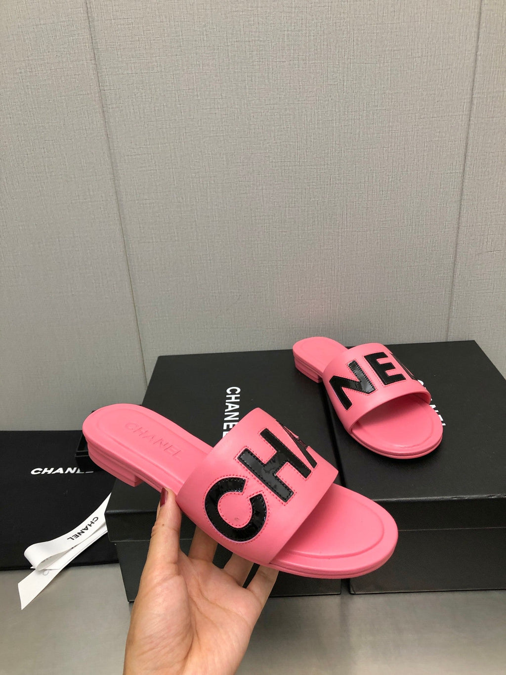 Chanel G40129 Women's Slippers Shoes Lambskin C90228