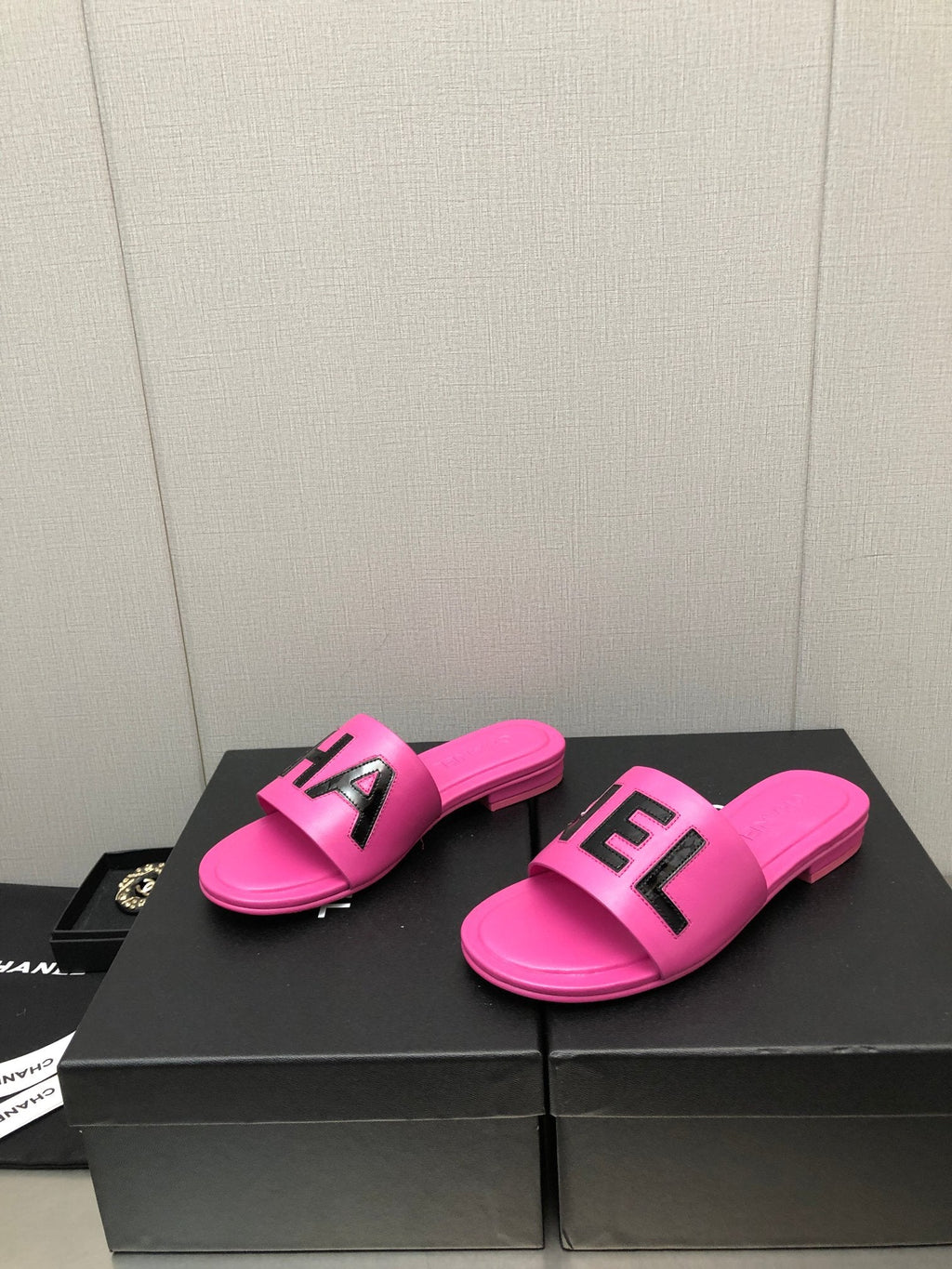 Chanel G40129 Women's Slippers Shoes Lambskin C90229