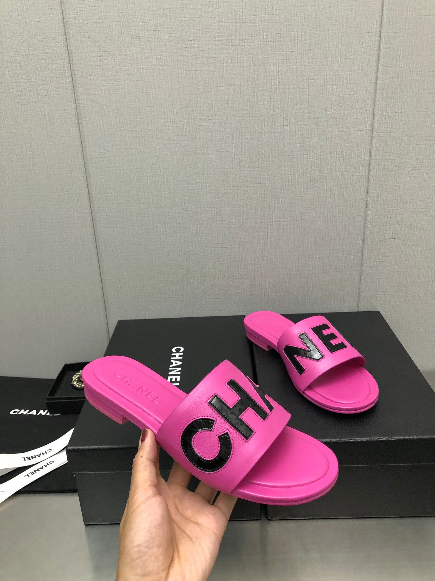 Chanel G40129 Women's Slippers Shoes Lambskin C90229