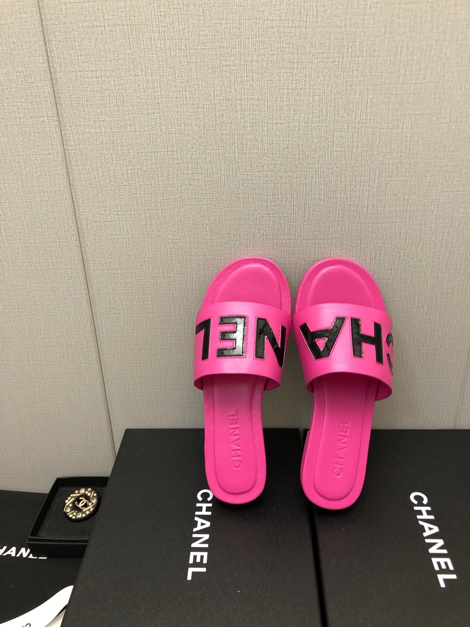 Chanel G40129 Women's Slippers Shoes Lambskin C90229 - 35 - View 8
