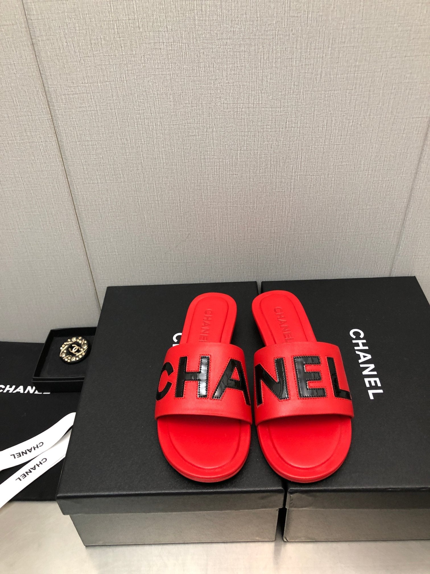 Chanel G40129 Women's Slippers Shoes Lambskin C90230 - 35 - View 2