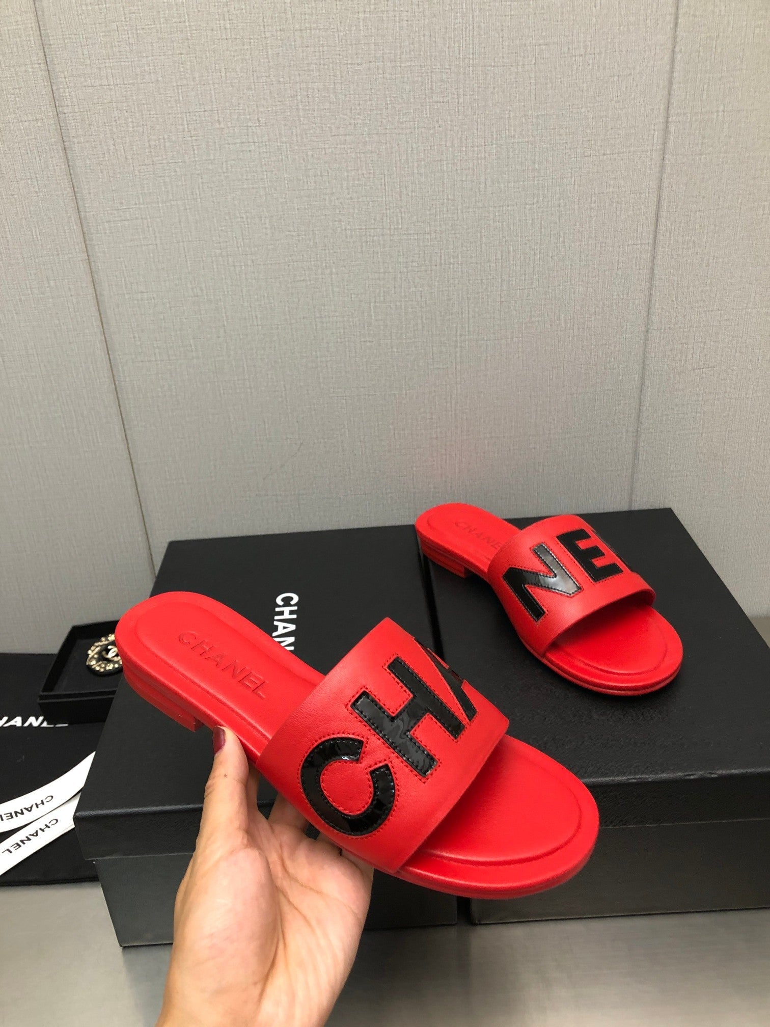 Chanel G40129 Women's Slippers Shoes Lambskin C90230 - 35 - View 4